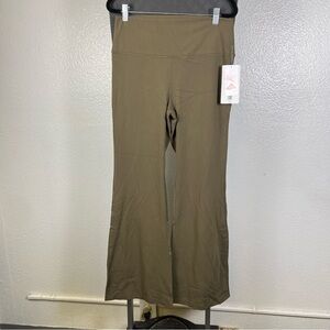 Colorfulkoala Women’s Workout Athletic Flared Leggings Size XXL